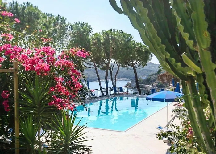 Il Porto 13 E 16 Апартаменты Порт-Аццурро